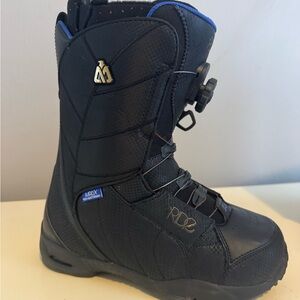 Black Snowboard Boots